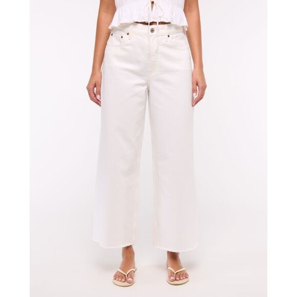 Abercrombie & Fitch White The Crop Wide Leg Raw Hem Jeans Size 10 - Picture 1 of 9